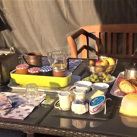 Les Gremilles Bed and Breakfast Bassoncourt Εξωτερικό φωτογραφία