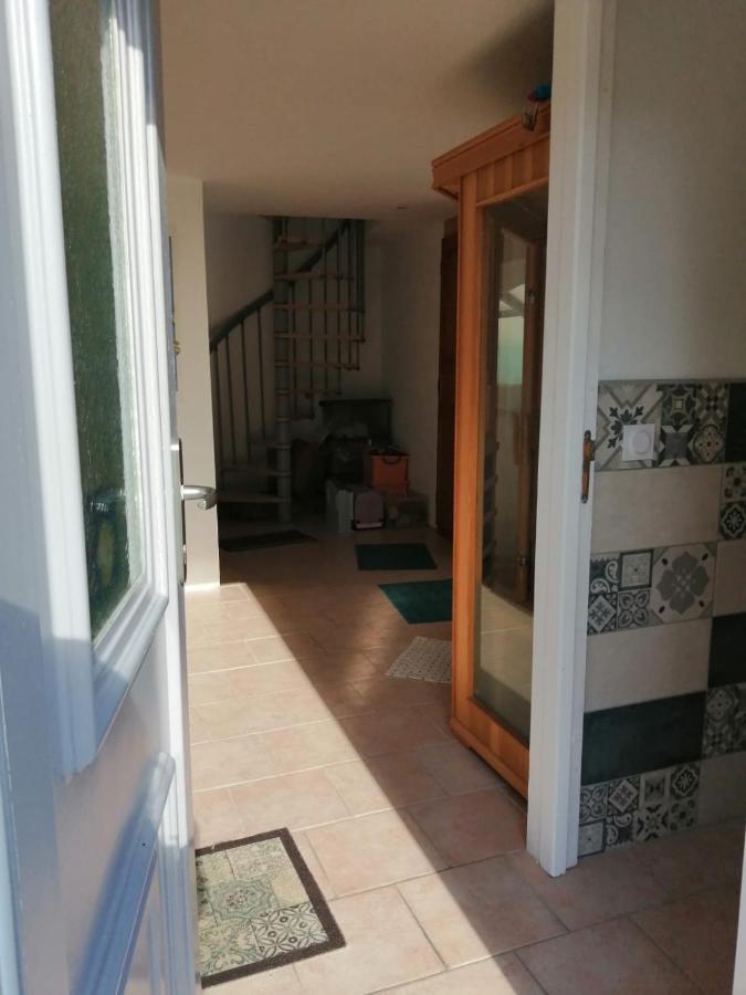 Les Gremilles Bed and Breakfast Bassoncourt Εξωτερικό φωτογραφία