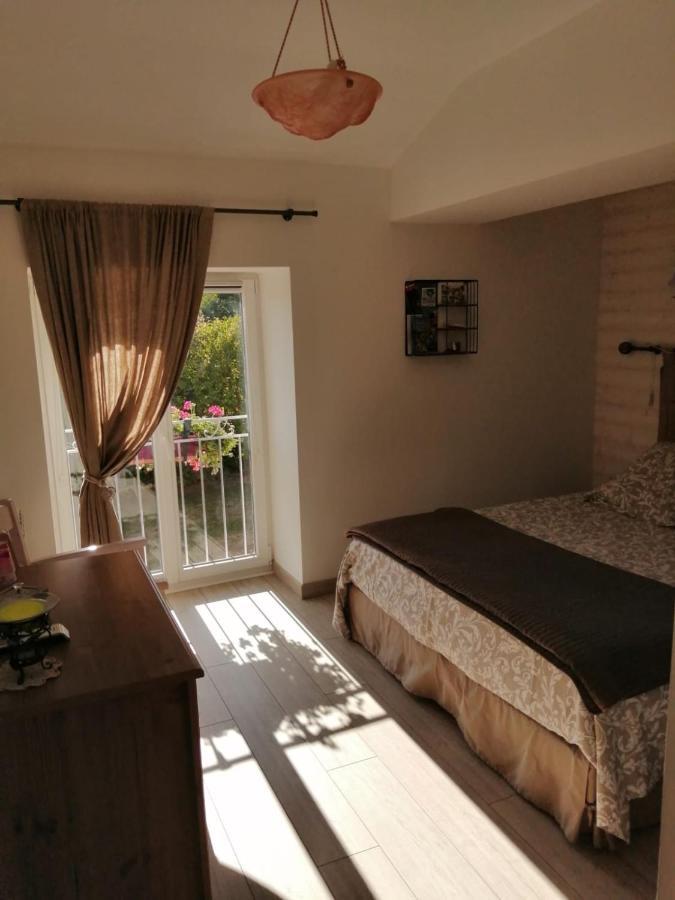 Les Gremilles Bed and Breakfast Bassoncourt Εξωτερικό φωτογραφία